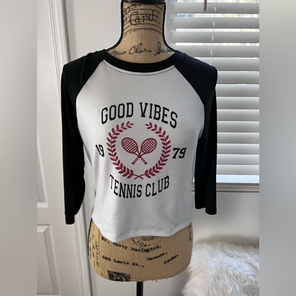 Tag cut out